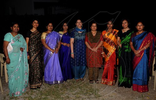 hindiday14.jpg