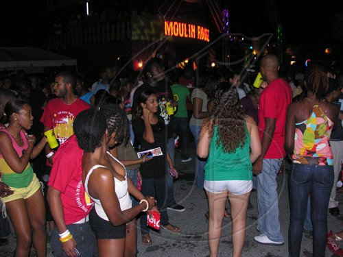 Bacchanal Night - La Dolce Vita