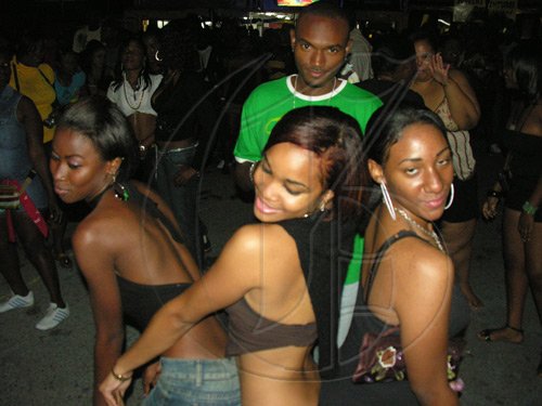 Bacchanal Night - La Dolce Vita