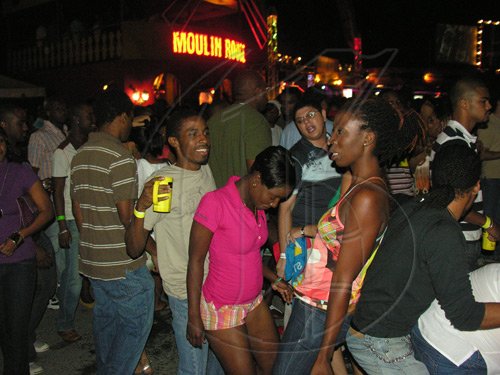 Bacchanal Night- La Dolce Vita 