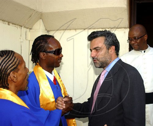 Winston Sill / Freelance Photographer
The HEART Trust/NTA in partnership with the Holy Trinity Cathedral, Restoration Painting Training Programme Certification Ceremony, held at the Holy Trinity Cathedral, North Street, Kingston on Thursday June 4, 2009. Here Lloyd Alexander (left); Neville Authers (second left); Spanish Ambassador Jesus Silva (second right); and Fr. Kenneth Richards (right).