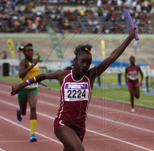 Ricardo Makyn/Staff Photographer.
Final day action at the Gibson Relays on Saturday 28.2.2009.
