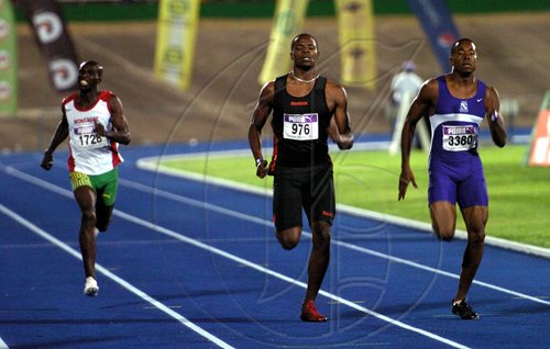 Ricardo Makyn/Staff Photographer.Men 400 meters final at the Gibson Relays at the National Stadium on aturday