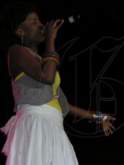 cherine-anderson_05