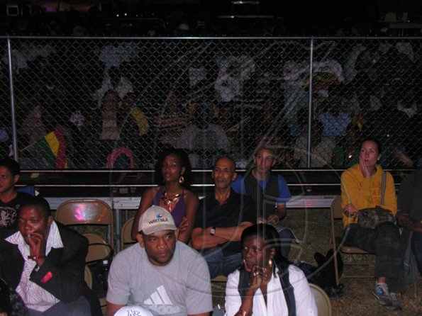 crowd-shot_01