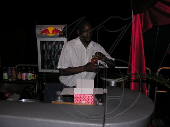 redbull-tent_01