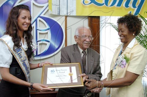 Peta-Gaye Clachar/Freelance Photographer
Gleaner company Long Service Awards at the Gleaner's North Street Office on Monday, September 21, 2009.