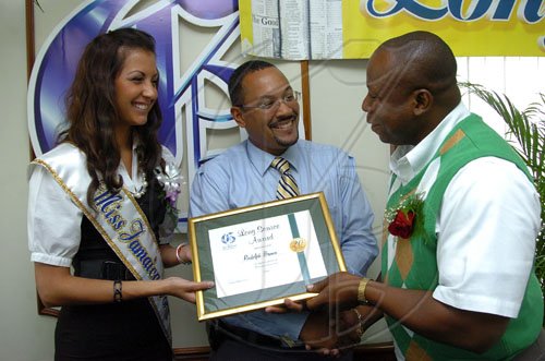Peta-Gaye Clachar/Freelance Photographer
Gleaner company Long Service Awards at the Gleaner's North Street Office on Monday, September 21, 2009.