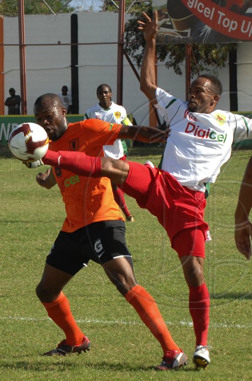 Ian Allen/Photographer
Tivoli Garden F.C. versus Humble Lions in Digicel National Premier League football at the Edward Seaga Oval.